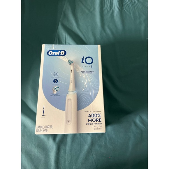 Toothbrush oral-b - Picture 1 of 3